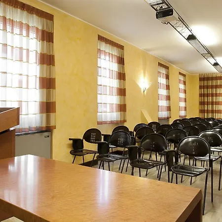 City Hotel Hotel 4*