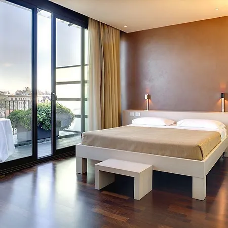 City Hotel Hotel 4*