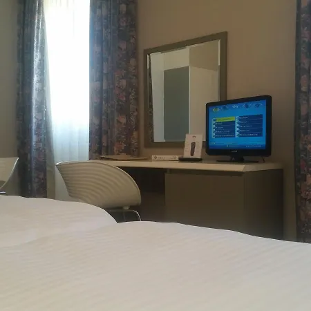 City Hotel Hotel 4*