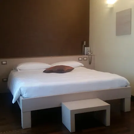 Hotel City Hotel