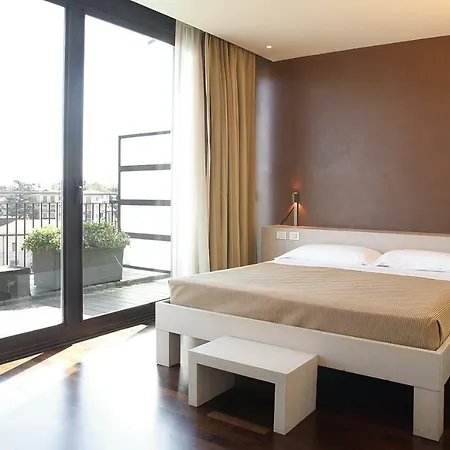 Hotel City Hotel 4*