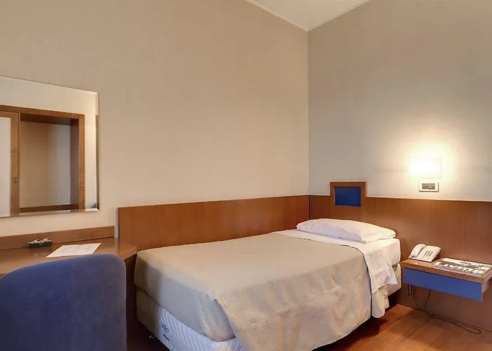 City Hotel