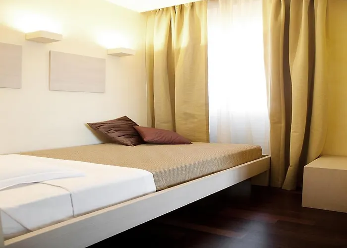 فندق City Hotel