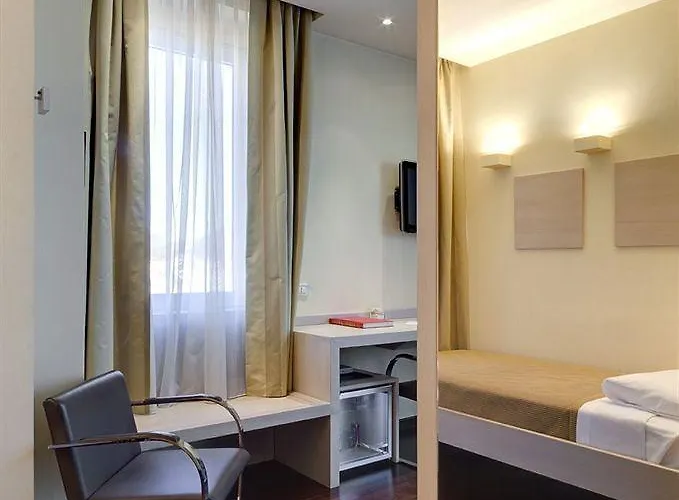 فندق City Hotel