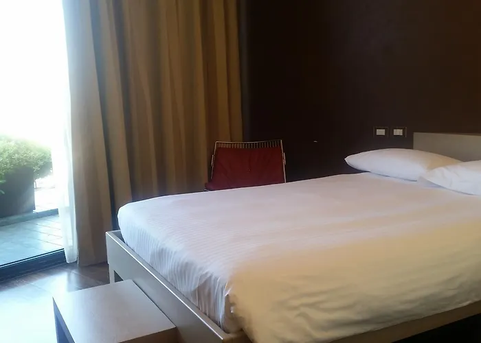فندق City Hotel 4*