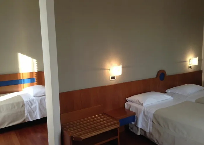 City Hotel 4*
