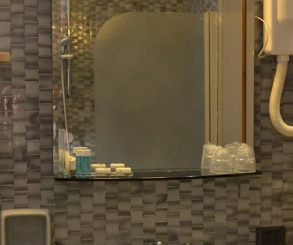 فندق City Hotel 4*