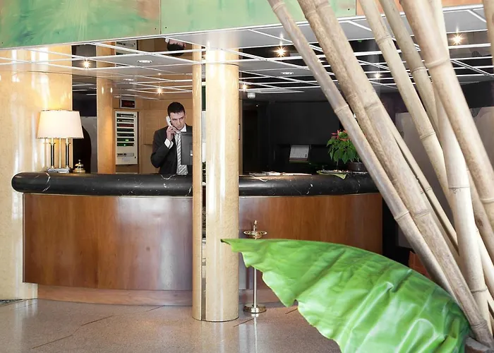 فندق City Hotel